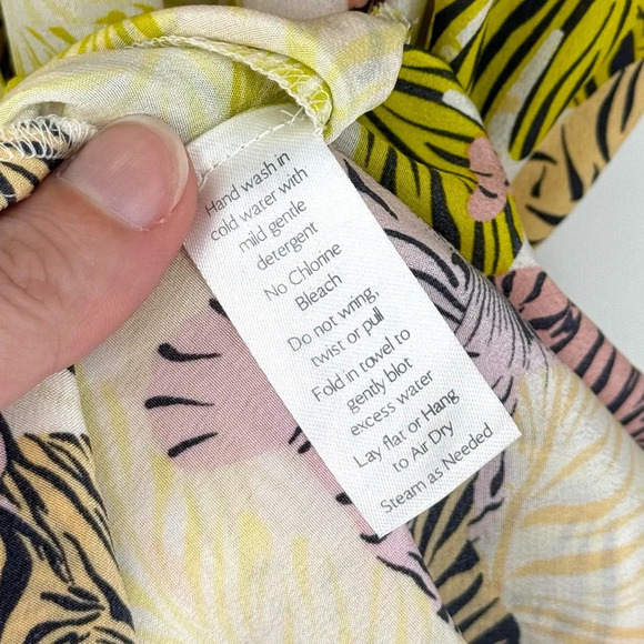 AISE The Kimono Silk Crepe de Chine  in Yellow Tiger Print One Size - Picture 8 of 10